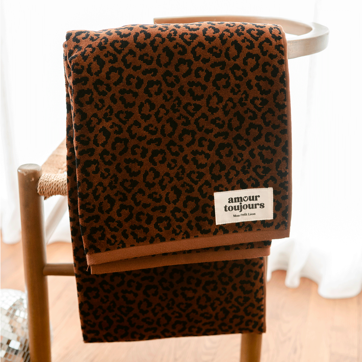 Serviette de plage surdimensionnée imprimée léopard pour adulte Serviette de plage surdimensionnée imprimée léopard pour adulte