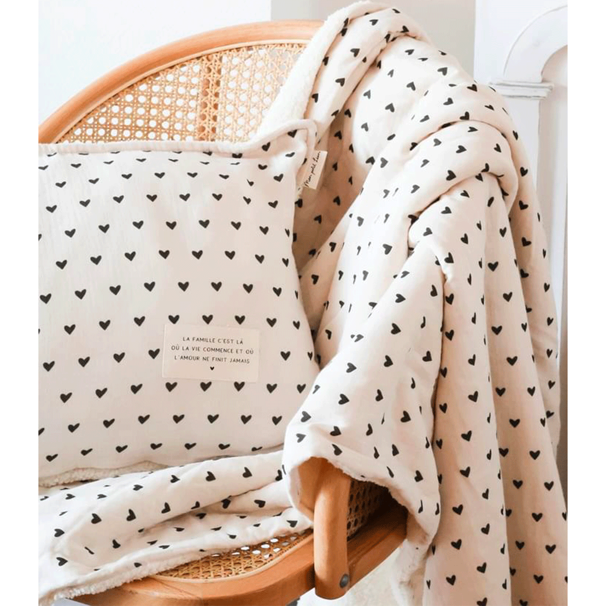 couverture-XXL-petits-coeurs-doublee-moumoute-3