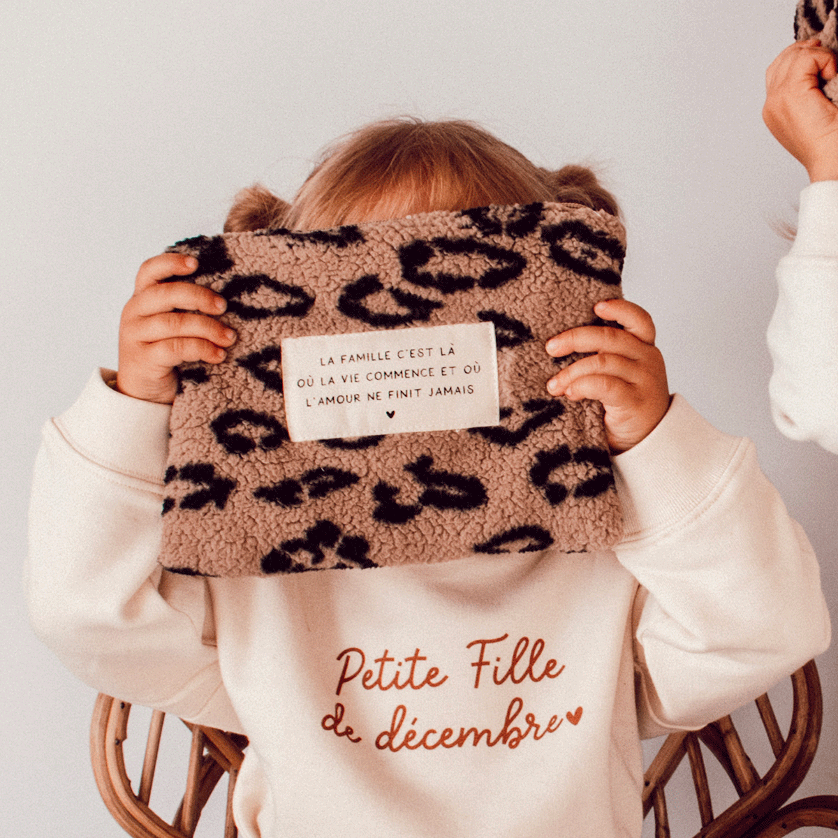 pochette-moyenne-moumoute-leopard-3