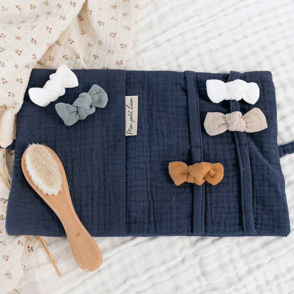 porte-barrettes-gaze-bleu-marine-2