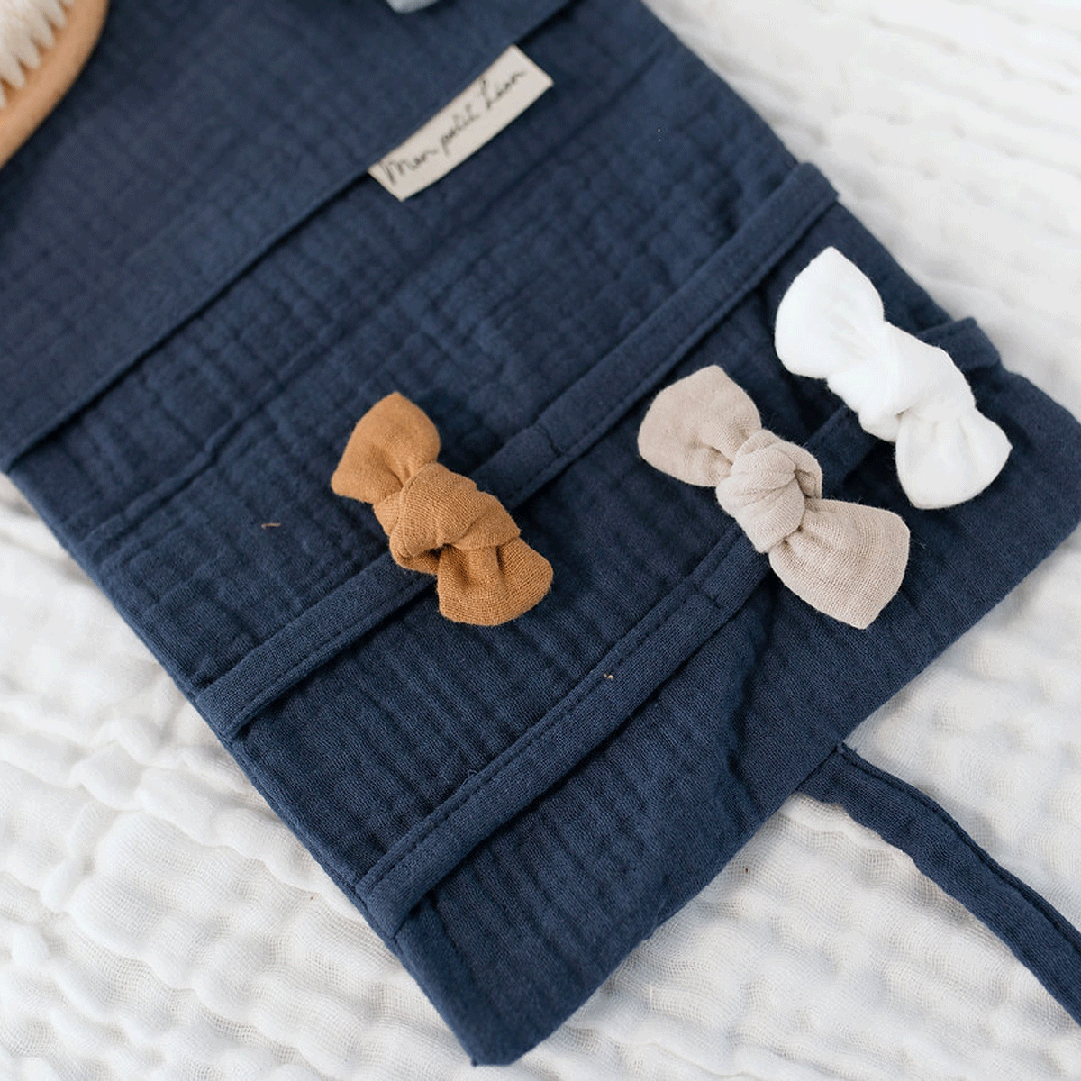 porte-barrettes-gaze-bleu-marine-3