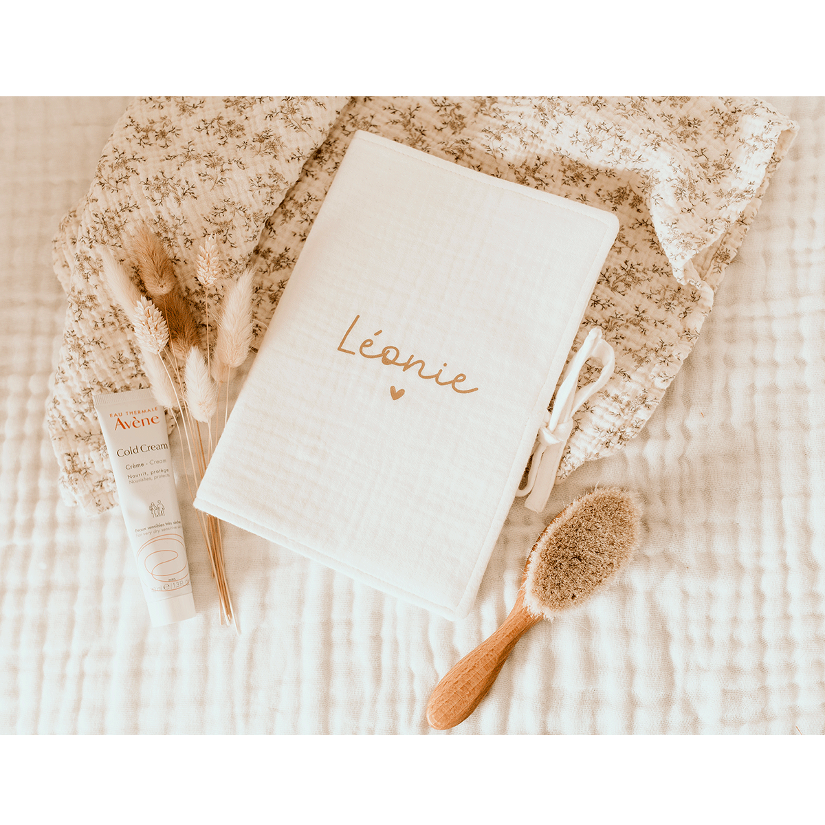 protege-carnet-de-sante-gaze-blanche-tendresse-2