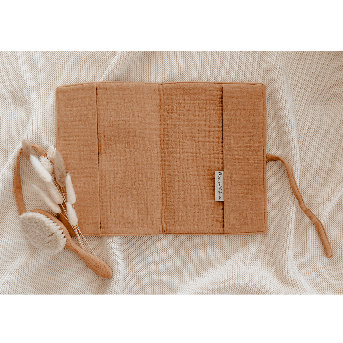 protege-carnet-de-sante-gaze-camel-tendresse-2