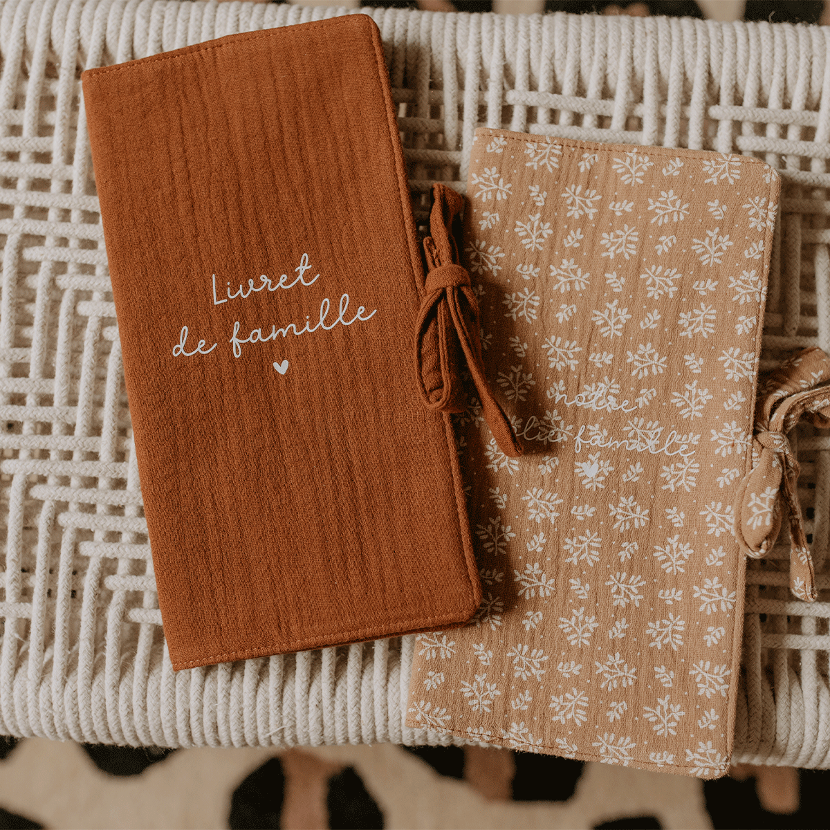 protège-livret-de-famille-gaze-branchage-camel-1