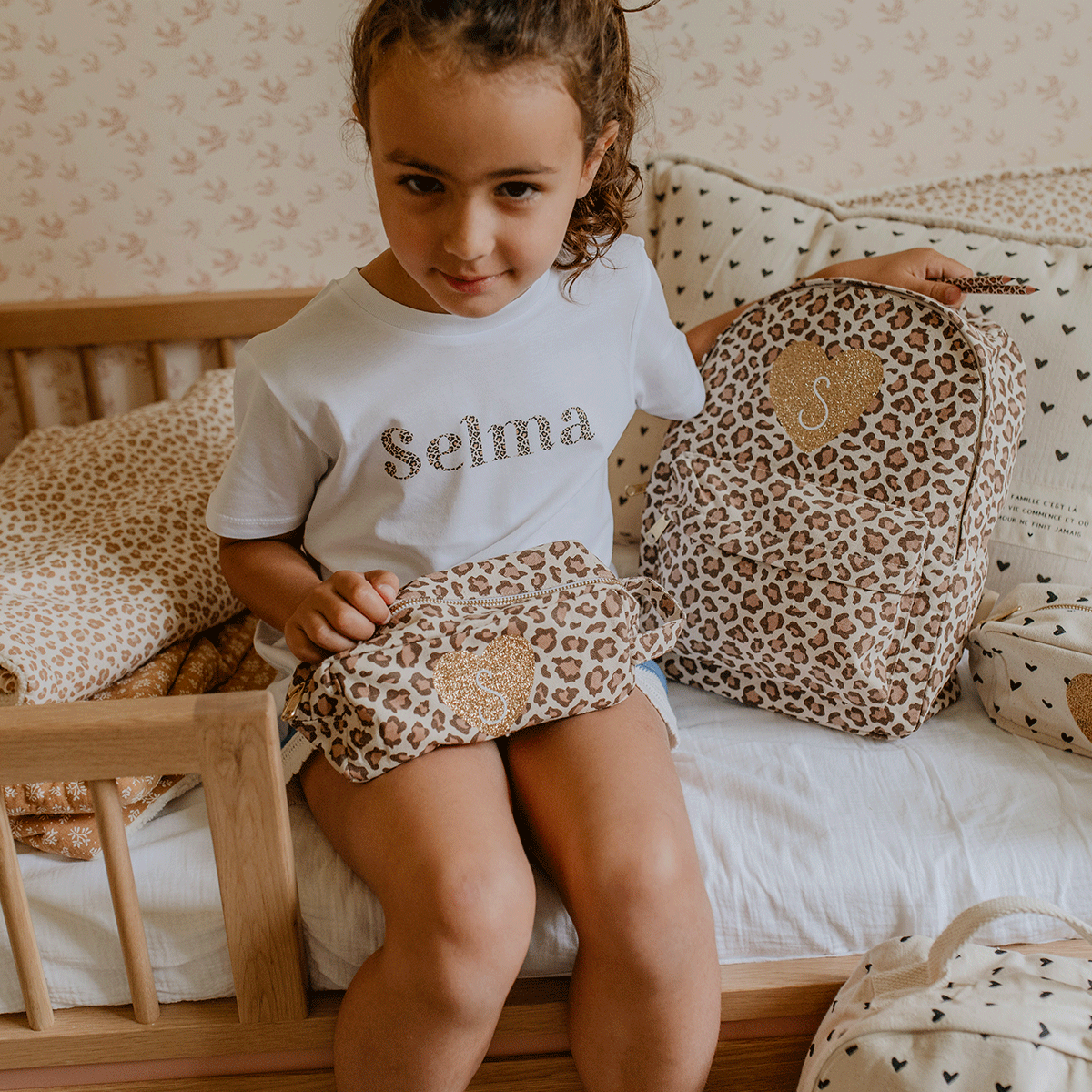 trousse-rectangle-leopard-ecole-tendresse-coeur-paillette-4