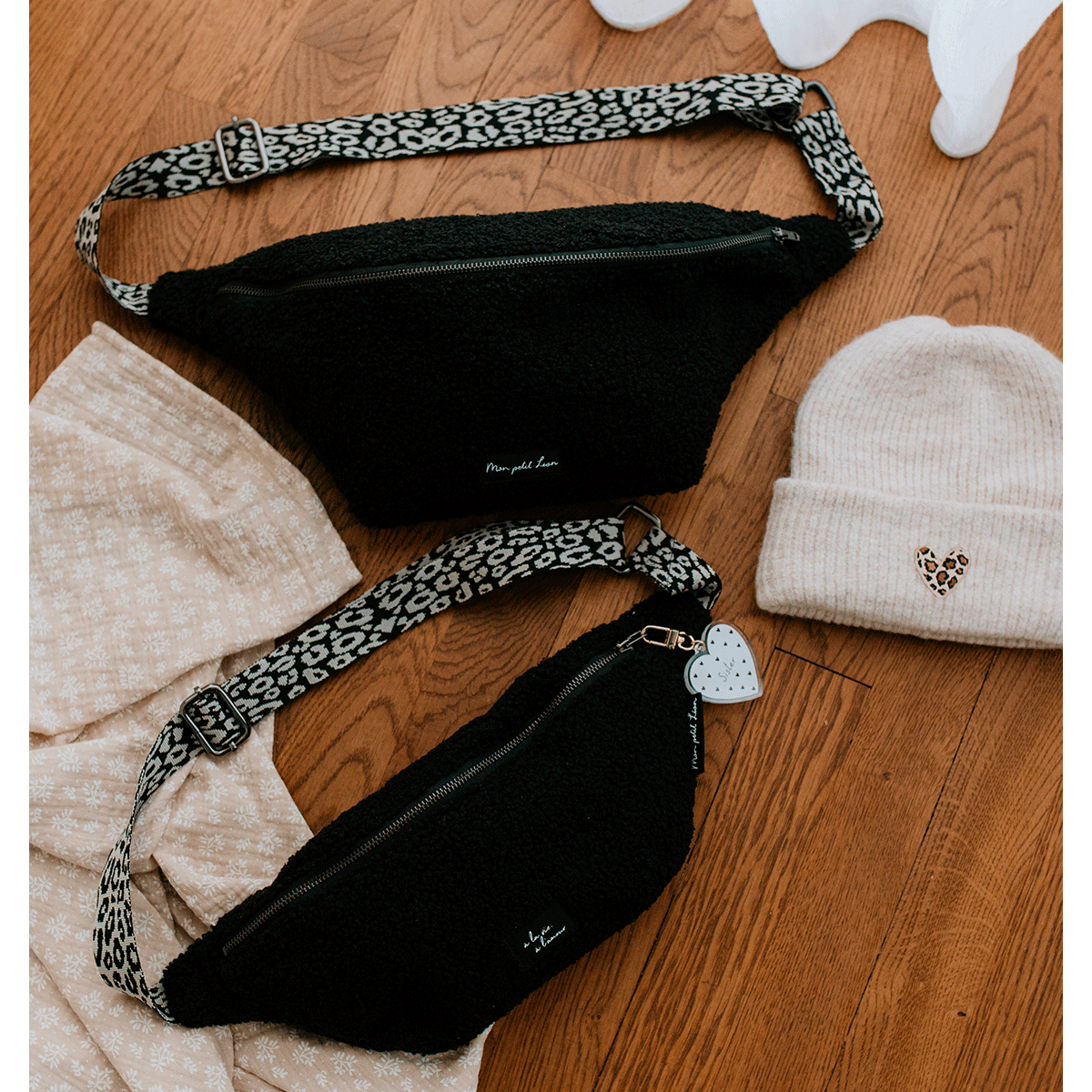 banane-moumoute-noire-enfant-a-la-vie-a-l-amour-sangle-leopard-3