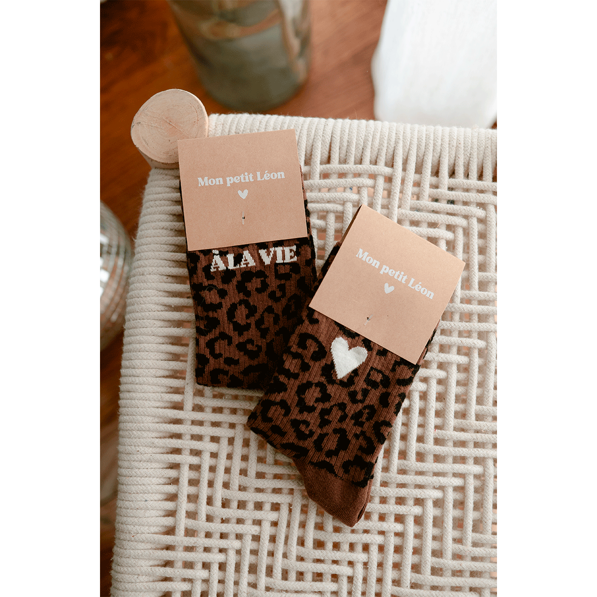 chaussettes-leopard-marron-a-la-vie-a-l-amour-4