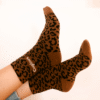 chaussettes-leopard-marron-copines-1