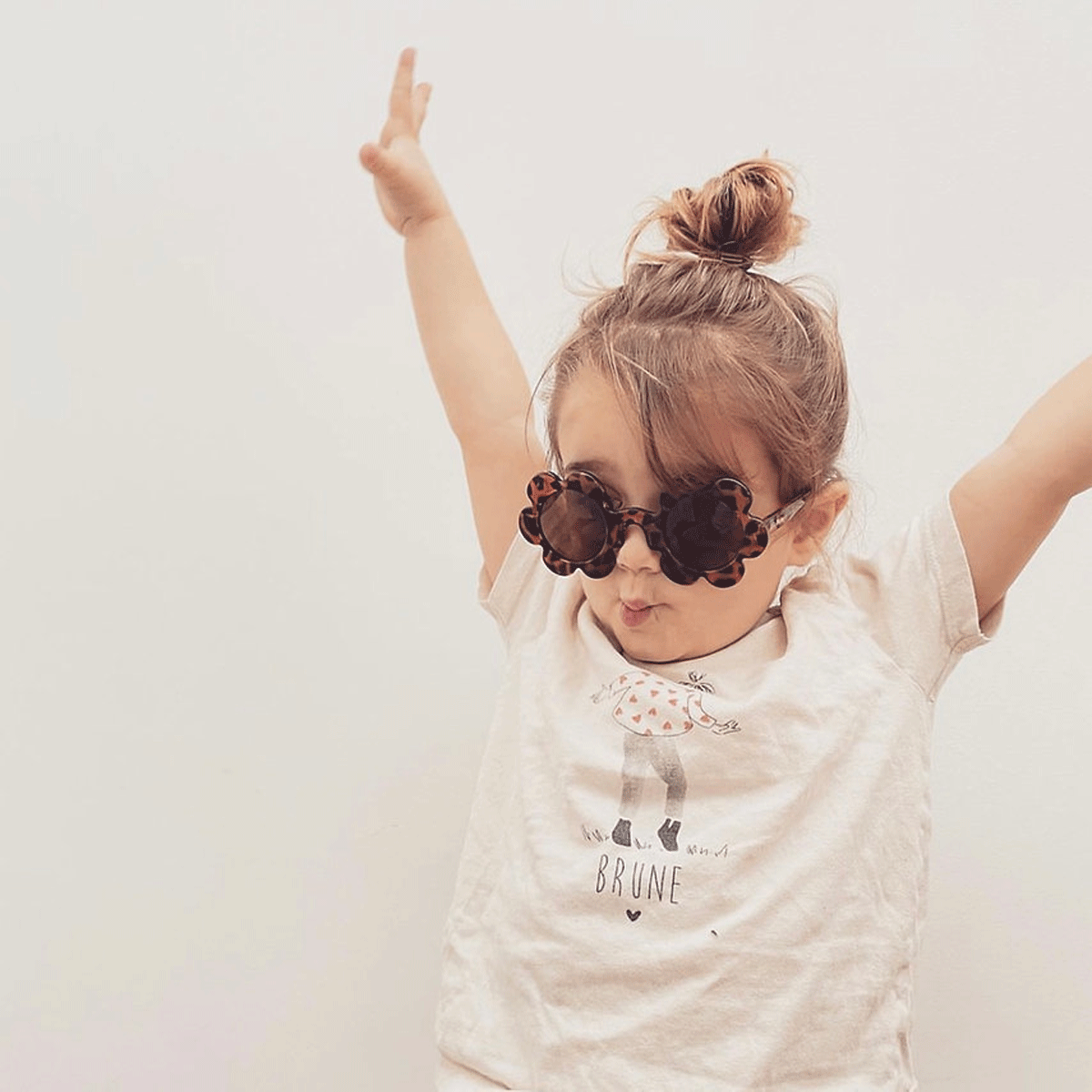 lunettes-de-soleil-fleur-léopard-enfant-5