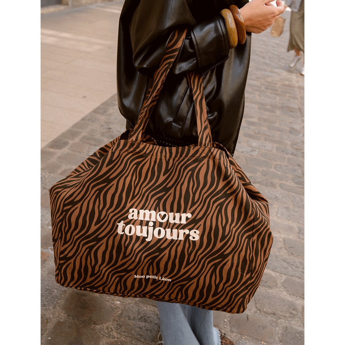 cabas-XXL-zebre-marron-amour-toujours-2