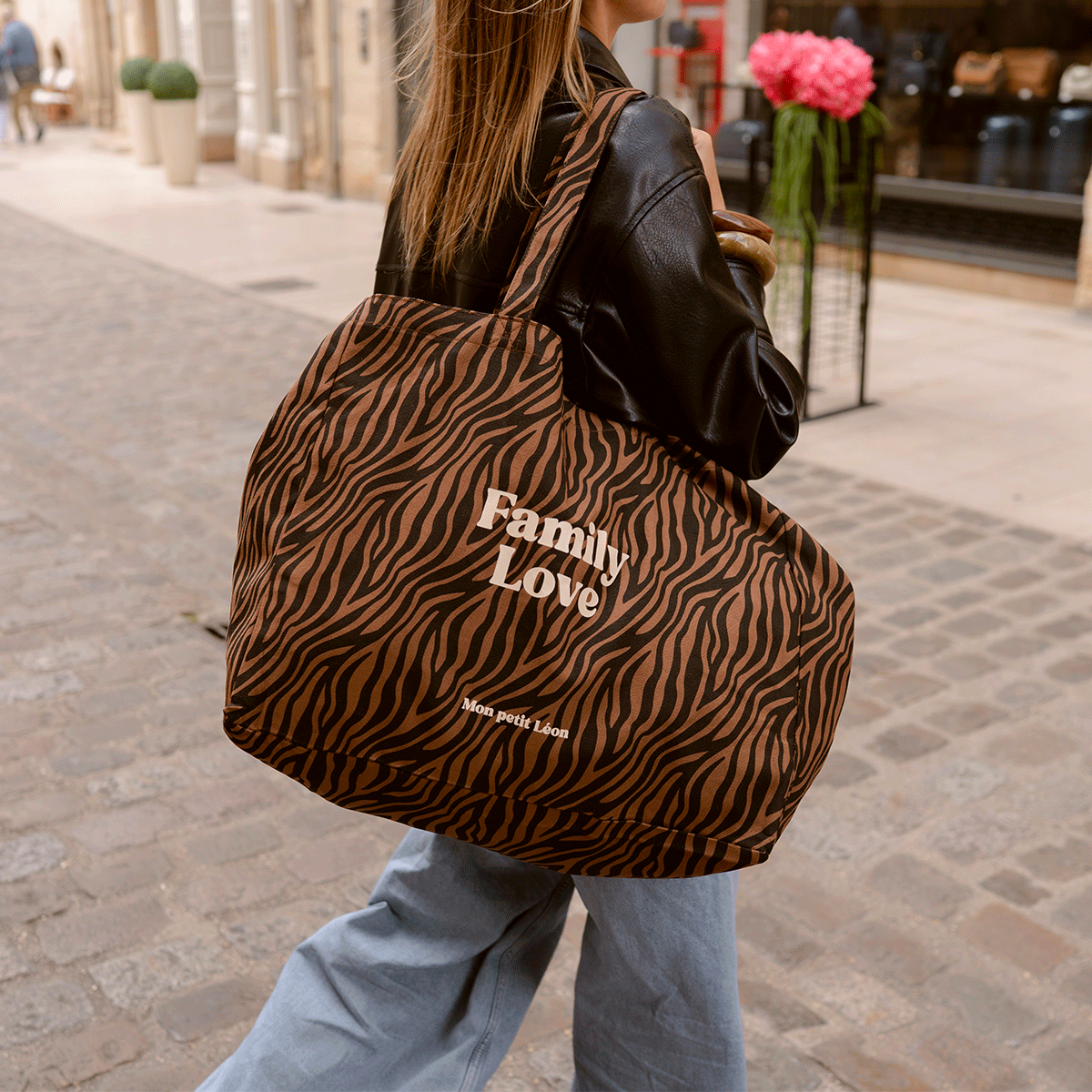 cabas-XXL-zebre-marron-family-love-2