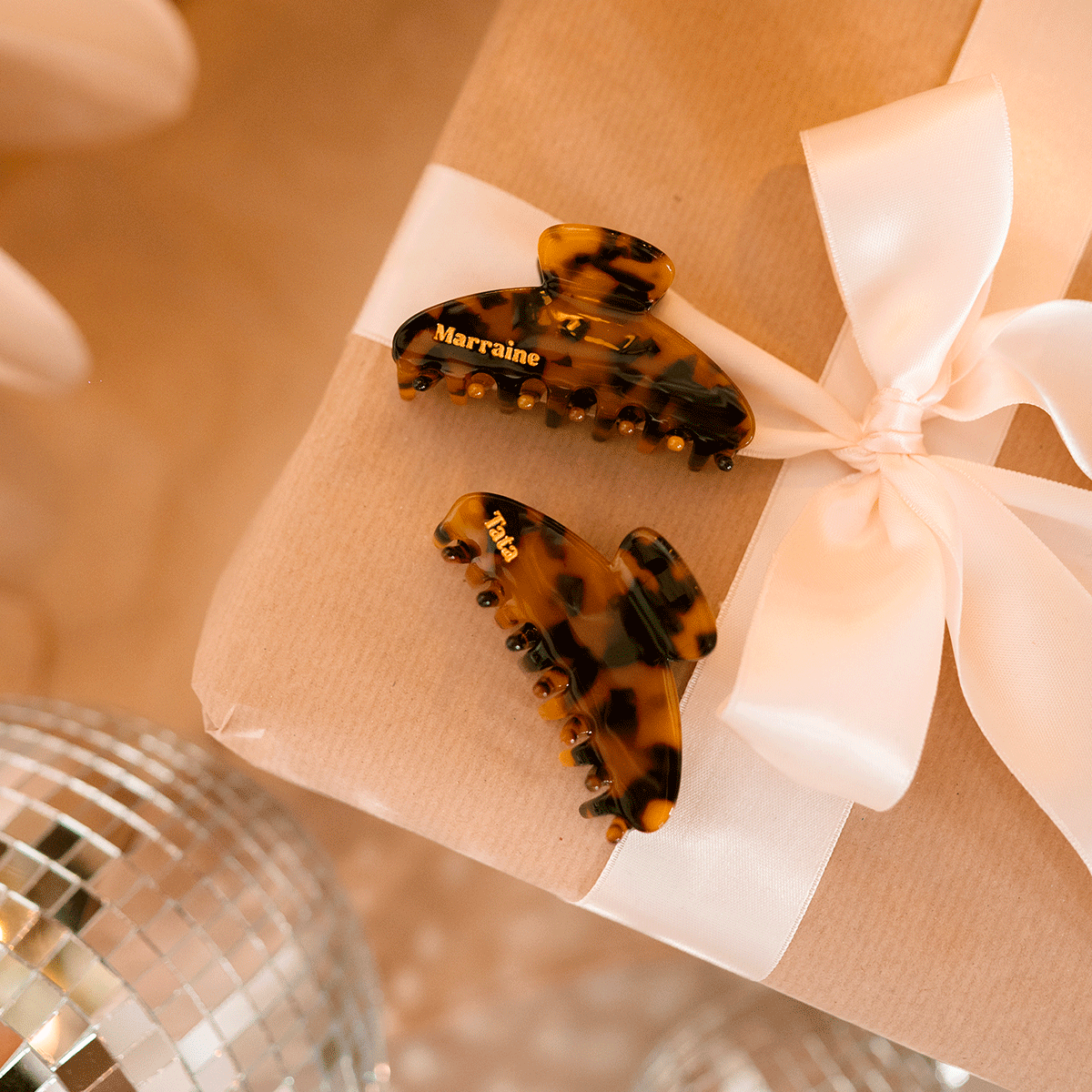 petite-pince-a-cheveux-marraine-tata