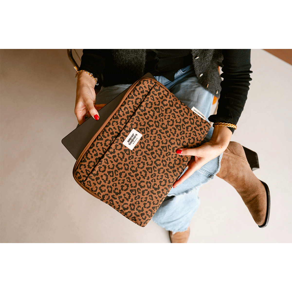 pochette-ordinateur-leopard-marron-2