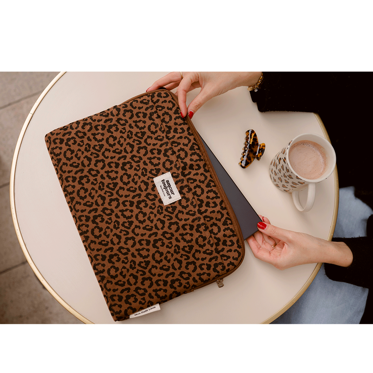 pochette-ordinateur-leopard-marron-3