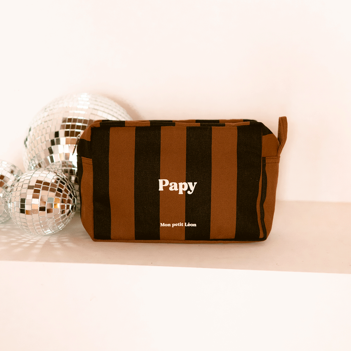trousse-de-toilette-rayures-marron-noir-papy-1