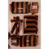 trousse-de-toilette-rayures-marron-noir-parrain-papy